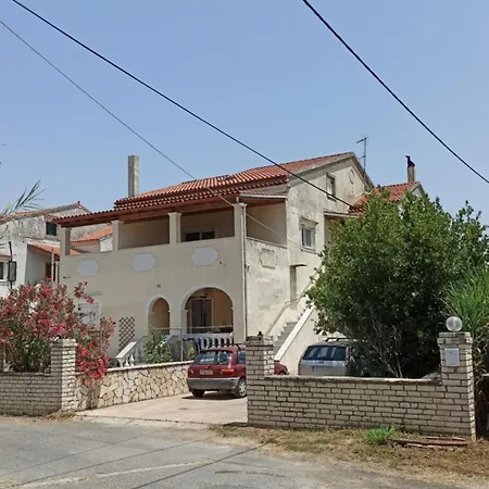 The Middle Apartmán